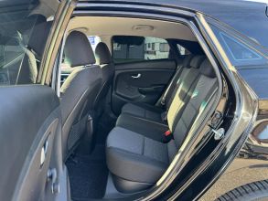 Hyundai i30 1.4 BENZYNA Klimatronik Nawigacja Kamera Ledy