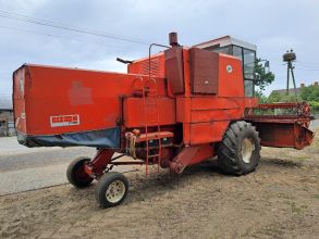 Kombajn zbożowy Bizon Super Z056 kabina