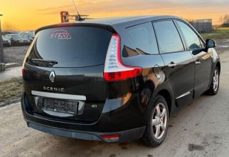 Renault Grand Scenic III 1.9 DCI 130