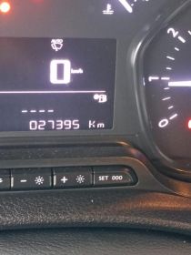 Opel vivaro 9 osób vat 23%