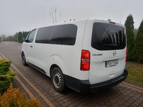 Opel vivaro 9 osób vat 23%