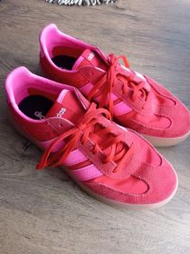 Sprzedam adidasy rozmiar 36.5 ( dobre...