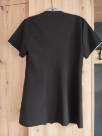 Sprzedam fartuszek kosmetyczno-fryzjerski