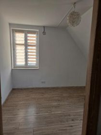 Mieszkanie dwie piwnice garaz kuchnia dwa pokoje salon