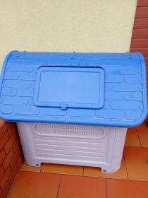 Buda nowa dla średniego psa.