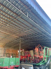 Wiaty rolnicze pod bydło maszyny traktory Garaże