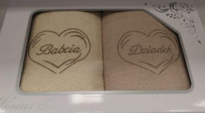 Ręczniki haftowane z motywami 