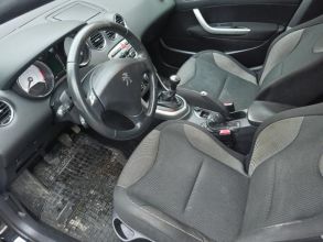 Peugeot 308 1.6 e HDI 2012 rok