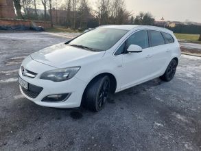 Opel Astra J