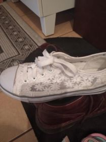 Sprzedam trampki i sandalki