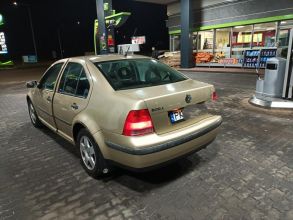Sprzedam/zamienię Volkswagena Bora 1,6 mpi gaz 2001 rok
