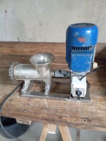 Maszynka do mięsa i nadziewarka