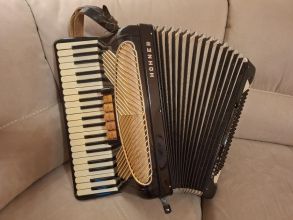 Akordeon Hohner Verdi IV 120 basów, cztery chóry, musette.