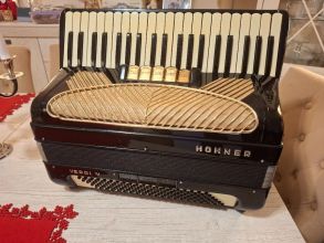 Akordeon Hohner Verdi IV 120 basów, cztery chóry, musette.