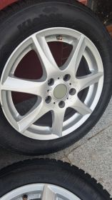 Opony zimowe 205/55/R16 na felgach aluminiowych