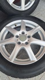 Opony zimowe 205/55/R16 na felgach aluminiowych