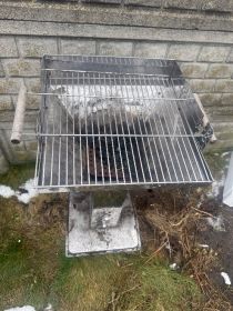 Grill drzewny węglowy ogrodowy