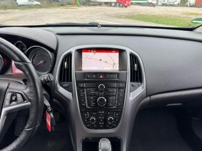 Opel Astra 1.4 BENZYNA Klimatronik Tempomat Nawigacja Kamera