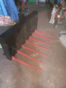 Ładowacz tur 5 z widłami, obciążniki