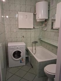 Wynajmę mieszkanie 2 pokoje na parterze centrum Turek...