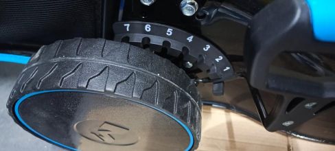 Nieużywana kosiarka spalinowa