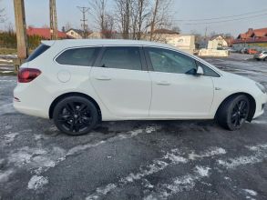 Opel Astra J 1.6 136KM. 2015 ROK