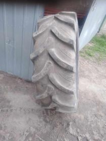 Sprzedam dwie opony 360/70 R24