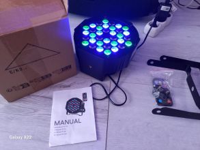 Cztery lampy idj-skie stojak