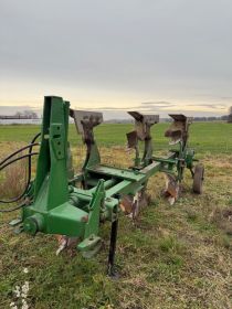 Sprzedam plug trzy skibowy obrotowy