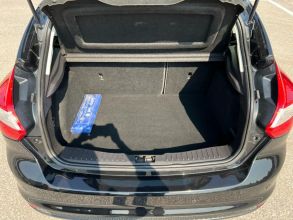Ford Focus BENZYNA Klimatronik Nawigacja Podgrzewana Szyba