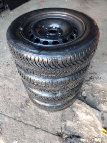 Komplet opon zimowych nexen 195/60/r16