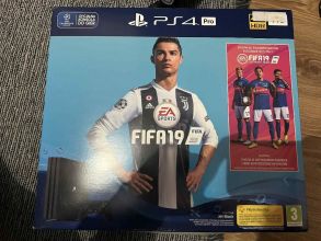 Sprzedam konsole PLAYSTATION 4 PRO