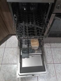 Sprzedam zmywarkę Beko srebna