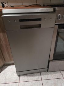 Sprzedam zmywarkę Beko srebna