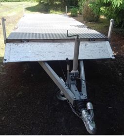 Przyczepa ciężarowa zarejestrowana