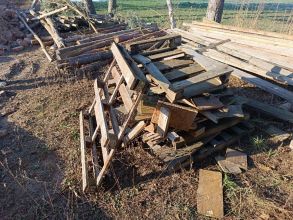 Drzewo stemple deski