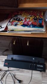 Adapter, radiomagnetofon plus kasety