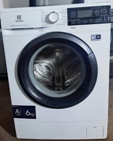 Pralka Electrolux slim