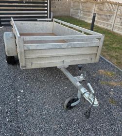 Przyczepka samochodowa aluminiowa KOCH 750kg