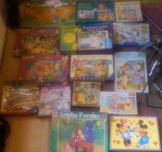 Puzzle używane - różne tematy: Bajki, obrazy...