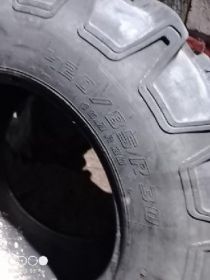 Sprzedam opony 420/85 R30 zamiennik 16.9 R30