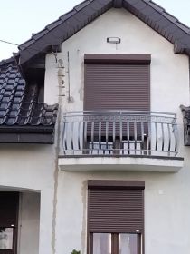 Bramy,ogrodzenia,balustrady,poręcze,drzwi garażowe
