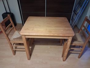 Sprzedam drewniany stolik – 100% lite drewno sosnowe