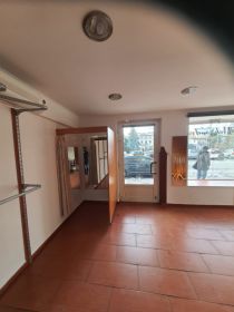 Do wynajęcia lokal na sklep 25 m2 w ścisłym centrum Turku