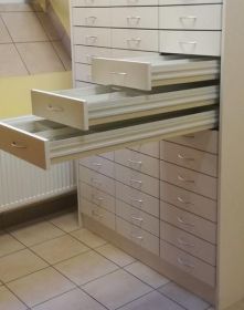 Meble apteczne szuflady głebokiego składowania