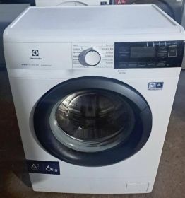 Sprzedam pralkę firmy Electrolux
