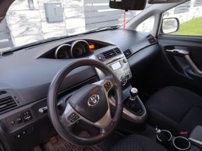 Toyota Verso 2.0