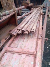 Rozrzutnik obornika na części