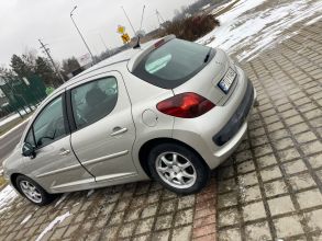 Peugot 207 1.6 benzyna 149 tys przebiegu