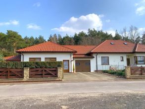 na sprzedaż dom i lokal na prowadzenie działalności -...